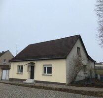 Teilsaniert mit Ausbaureserve und Nebengelass - Elbe-Parey - Zentrum