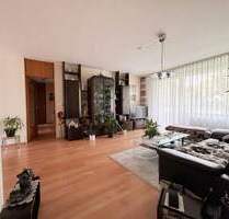 Großzügige & helle 5-Zimmer-Wohnung mit Balkon - Coburg