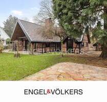 Stadt- und naturnah gleichzeitig: edel modernisiertes Landhaus mit 5 Zimmern - Ammersbek Bünningstedt