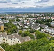 BARRIEREFREIE Panoramawohnung mit Aufzug und Stellplatz mitten in Hochheim am Main