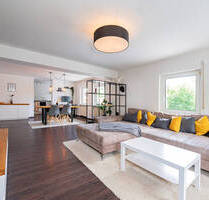 FIRSTPLACE - sanierte 2-Zi-Wohnung mit optionaler Ausbaureserve im Dachgeschoß - Oberhaching