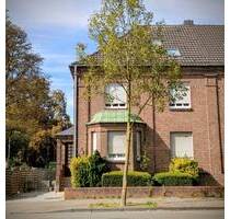 Doppelhaushälfte mit Garten und zwei Garagen - Citylage - Kleve