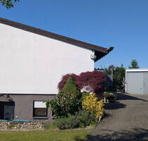 Einfamilienhaus mit Einliegerwohnung und großem Garten in ruhiger Lagee - Germersheim