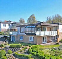 Beeindruckender Architektenbungalow in herrlicher Fernblicklage Obervellmar