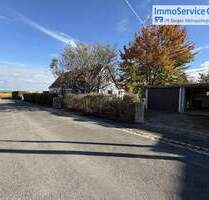 Sanierungsbedürftige Doppelhaushälfte mit 2 Garagen und großem Garten - Nürnberg Schniegling