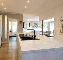 Umfassend modernisierte Wohnung mit offenem Wohnkonzept in Düsseldorf- Wersten!