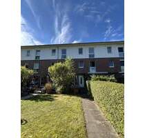 Reihenmittelhaus in Meiendorf - 479.000,00 EUR Kaufpreis, ca.  100,00 m² Wohnfläche in Hamburg (PLZ: 22145) Rahlstedt