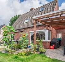 Renoviertes EFH mit Garage (mietfrei) in ruhiger, zentraler Lage von Weener