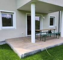 Sonnige 3-Zimmer-Erdgeschosswohnung mit super Aussicht und schöner Terrasse + zwei Stellplätze - Bogen Oberalteich