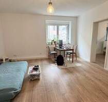 Nähe Sulzbacherstraße ! Helle renovierte 3-ZW, 73 m², neue EBK, 1. OG ohne Aufzug - Nürnberg Gärten b Wöhrd