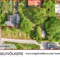 Traumlage in Gerbrunn: Hanggrundstück in ruhiger Sackgasse mit Blick ins Grüne