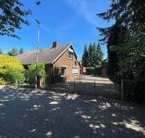 Ideal für Pendler - Einfamilienhaus mit weitläufigem Grundstück - Witzeeze
