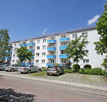 Nachnutzer gesucht! Ganz unten mit Balkon und tolle Lage im Viertel! - Halle (Saale) Südstadt