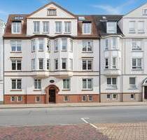 Charmante Altbauwohnung mit Stuck, Parkett und Balkon - Flensburg / Jürgensby