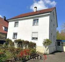 Gelegenheit! 2-Familienhaus mit Werkstattgebäude und großer Garage in gefragter Lage von Göppingen!