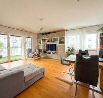 Hochwertig und modern! Lichtdurchflutete 4-Zimmer OG-Wohnung mit großem Balkon u. TG-Stellplatz - Mühldorf a.Inn
