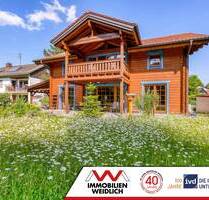 Außergewöhnliches Massiv-Holzhaus in grüner Idylle - perfektes Zuhause in Kirchseeon