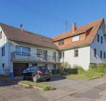 Zwei Häuser auf großem Grundstück - Straubenhardt / Langenalb