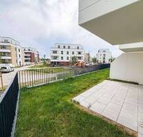 Zwei-Zimmer Erstbezugwohnung samt Garten und Terrasse wartet auf Sie + Wasserblick und EBK - Berlin Grünau