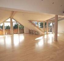Großzügig geschnittene 3 Zimmer-Wohnung mit Dachterrasse und Garage - Bogen