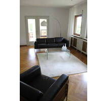 Einfamilienhaus - 2.100,00 EUR Kaltmiete, ca.  220,00 m² Wohnfläche in Reutlingen (PLZ: 72764) Südstadt