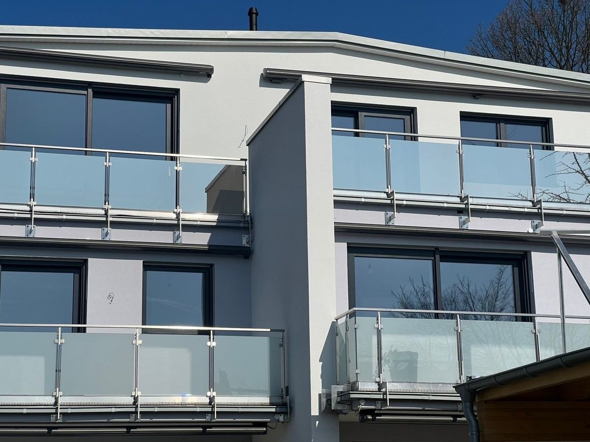 Wohnung in Bergisch Gladbach - 2.995,00 EUR Kaltmiete, ca.  180,00 m² in Bergisch Gladbach (PLZ: 51467) Schildgen