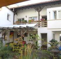 Ruhig wohnen - zentral leben: Charmantes Einfamilienhaus mit separatem Gästehaus in Frankenthal