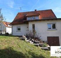 Sonnig gelegenes, renovierungsbedürftiges Einfamilienhaus mit großzügigem Garten - Burladingen