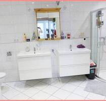Top m² Preis! *** 4 Zimmer - ETW für NUR 2.064,-€ m² - Berching