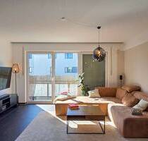 Modernes wohnen mit Stil - Lichtdurchflutete 4-Zimmer-Wohnung mit Aufzug, Balkon & offener Küche - Gersthofen