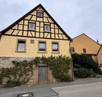 Wohnhaus mit Scheune - 199.000,00 EUR Kaufpreis, ca.  110,00 m² Wohnfläche in Weikersheim / Schäftersheim (PLZ: 97990)