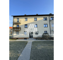 Helle 2-Zimmer-Wohnung mit Balkon und Garage - Sulzbach-Rosenberg