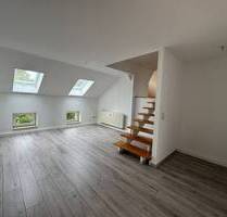 Individuelle 3-Zimmer-Dachgeschosswohnung mit Einbauküche - Sandersdorf-Brehna