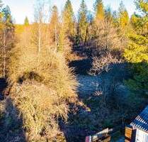 WOLFRATSHAUSEN: HERRLICHES BAUGRUNDSTÜCK AM NATURSCHUTZGEBIET