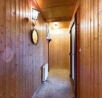 Gemütlich unterkellerter Bungalowstil mit Garage - Loitz
