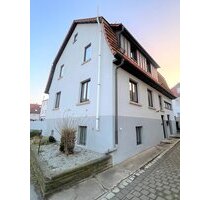 Gepflegtes Zweifamilienhaus in gefragter Lage von Beutelsbach zu verkaufen - Weinstadt