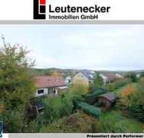 Platz für die ganze Familie: Mehrfamilienhaus mit 3 Wohnungen, großem Garten und tollem Weitblick - Leutenbach Weiler zum Stein