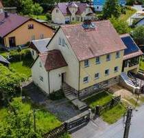 Wohnen wo andere Urlaub machen! Doppelhaushälfte mit Gartenhaus und Garage - Hohnstein