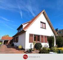 Wohnhaus mit Einliegerwohnung und Gartenidylle in Weyhe - Weyhe / Erichshof