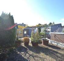 Großes RMH in ruhiger Lage auf der Diezenhalde mit Dachterrasse ! - Böblingen