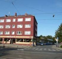 Helle, renovierte Wohnung mit Balkon, Vollbad und Einbauküche - Bremen Gröpelingen
