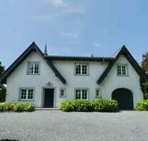 *reserviert* Repräsentatives Einfamilienhaus mit zeitloser Eleganz - Erkelenz Schwanenberg