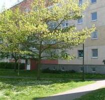 Nette Nachbarn für 3-Rwg. in der 4. Etage mit Balkon gesucht - Neubrandenburg Reitbahnviertel