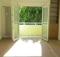 2,5 bis 3-Zimmer-Wohnung mit Küche und Balkon in Stuttgart-Degerloch provisionsfrei