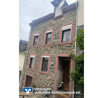 Ideales Ferienhaus - 87.500,00 EUR Kaufpreis, ca.  120,00 m² Wohnfläche in Enkirch (PLZ: 56850)