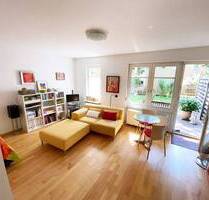 Luxuriöse ETW, S-West, Top Lage, WFL 49,16qm, Bj.88, 1 TG (inklusive), 1 Kitchenette, üb. Terrasse, Garten, lux. Modern., Parkettböden, kurzf. Bezug - Stuttgart Rosenberg