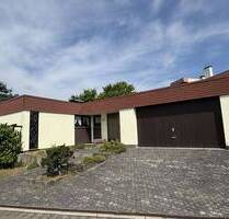 TRIER - Tarforst - Einfamilienhaus im Bungalowstil mit Terrasse und Doppelgarage