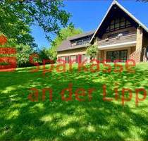 Werne-Stockum: Zweifamilienhaus aufgeteilt in 2 ETW mit ca. 2.500 m² großem Grundstück