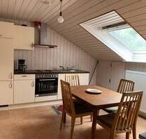 Poeten wohnen im Dachgeschoss--tolle Wohnung zu verkaufen ! - Kämpfelbach Ersingen