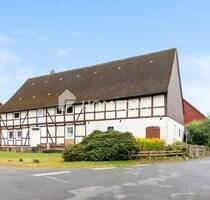 Gepflegtes Bauernhaus mit großzügigem Grundstück und historischer Ausstrahlung - Einbeck/ Vardeilsen